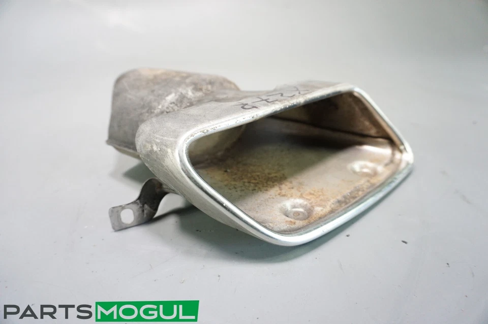 10-13 MERCEDES BENZ W212 CLASE E PASAJERO DERECHO ESCAPE TRASERO SILENCIADOR PUNTA OEM Foto 2 de 4