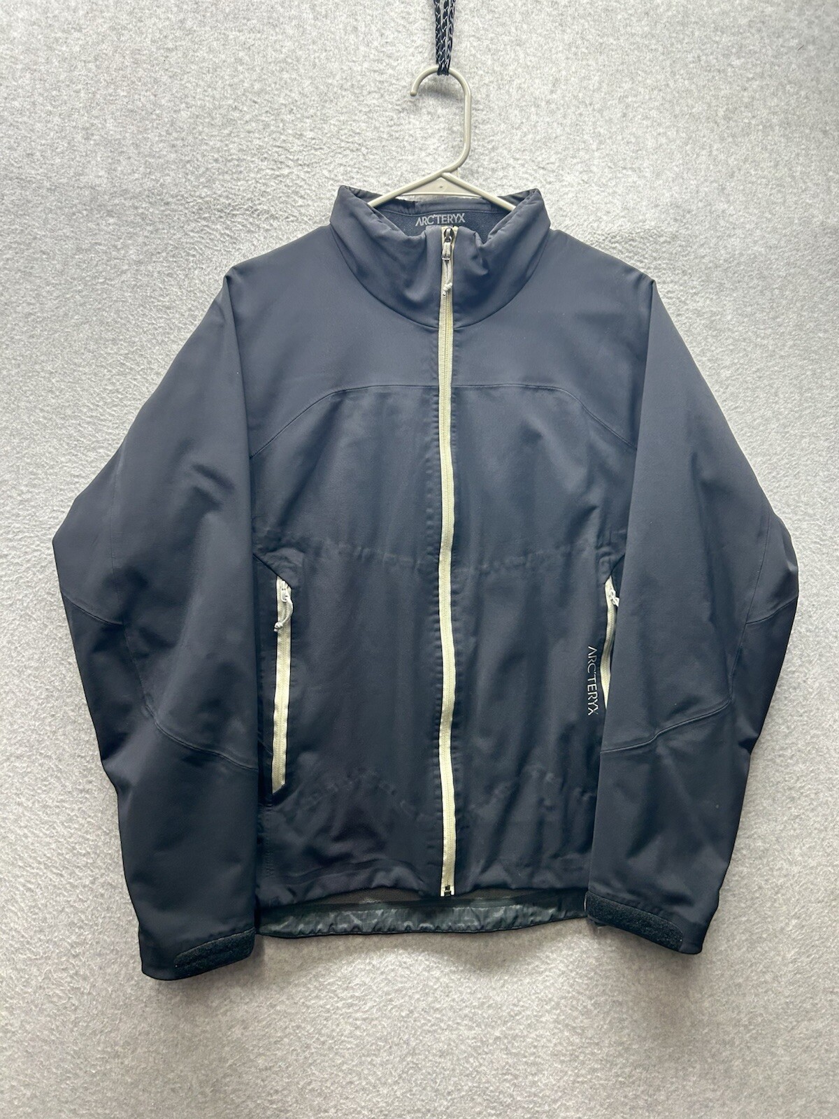 Arc'teryx Lightweight Softshell Jacket Windstoppe… - image 1