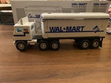 Vintage/Walmart Tractor & Tráiler  / Radio A...