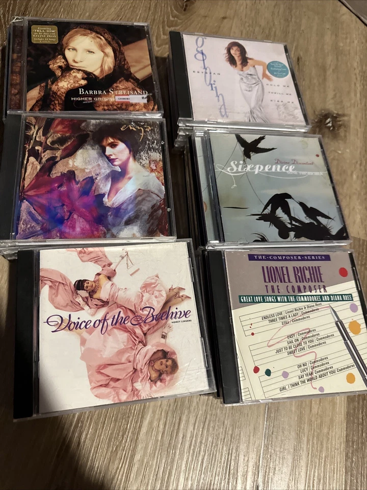 39 Popular Artist Music Pop CD Lot Shakira, Meghan Trainor, U2, REM, And More! Foto 2 de 4