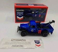 1946 Dodge Power Wagon Tow Truck Wrecker Ertl 125 Chevron Station Diecast
