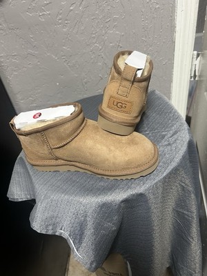 UGG Classic Mini Brown Suede Shearling Bootie US 5 Unisex Kids