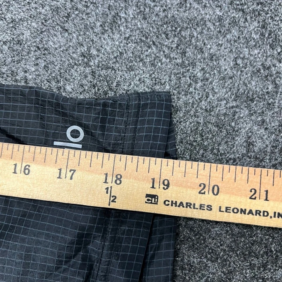 Pantalones Cortos 2 en 1 ALO YOGA 5" Game Time Ripstop Para Hombre Talla 2XL Negros M6172R Foto 3 de 4