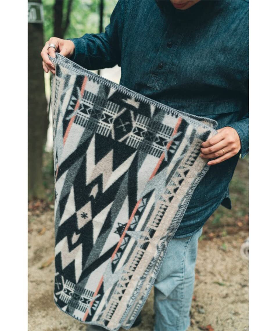 Snow Peak - 新品 snow peak×PENDLETON Muchacho Blanket Snow Peak × PENDLETON Muchacho Blanket Charcoal Camping