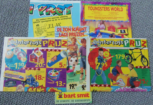 3 TOY FLYERS & 2 TOY CATALOGS 1990'S - DUTCH - YOUNGSTERS WORLD - INTERTOYS ETC.