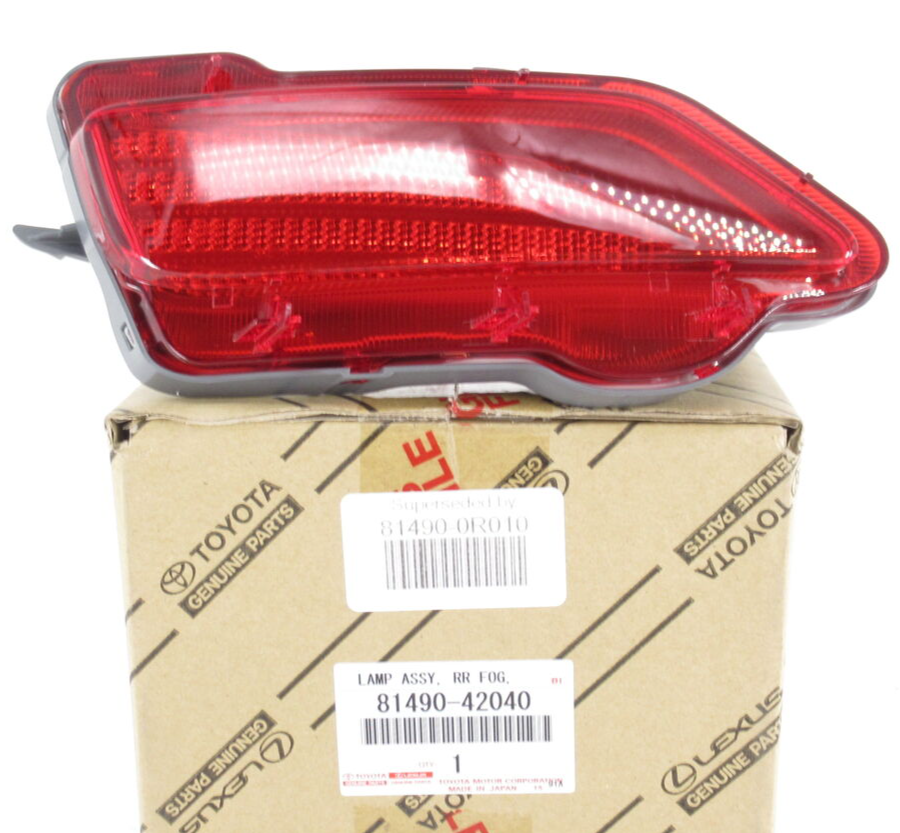 Genuine OEM Toyota 81490-0R010 Driver Rear Bumper Trim Reflector