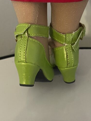 Tonner 16" vinyl Doll Muppets Miss Piggy takes Manhattan “See The Description” - Picture 8 of 24
