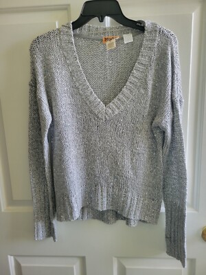 Juniors Mudd Silver Pullover Sweater Large V Neck Sparkly Thread Throughout  NWT