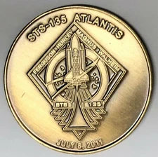 N135   NASA  SPACE  SHUTTLE   MEDAL, FINAL SHUTTLE  FLIGHT,  ATLANTIS ,  STS-135
