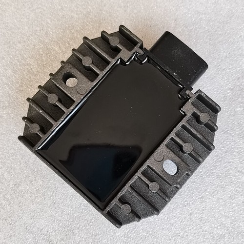 Voltage Regulator Rectifier For Yamaha Morphous CP250 Majesty 400 YP400 2005-12 - Picture 4 of 5