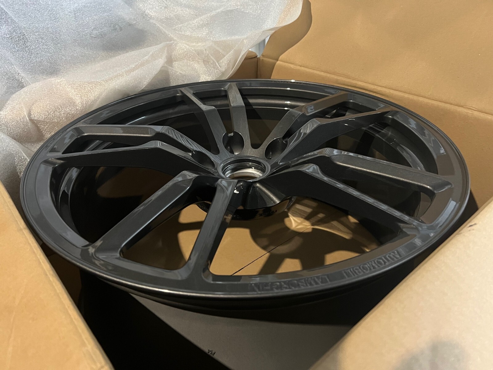 LAMBORGHINI GALLARDO LP570 SUPERLEGGERA PERFORMANTE FRONT WHEEL OEM 400601017CL