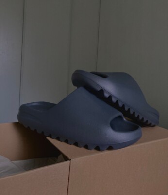 Yeezy Slide Granite