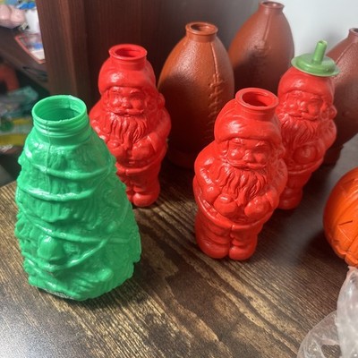 Vintage Plastic Novelty Cups Rax Restaurants Lot of 18 Assorted