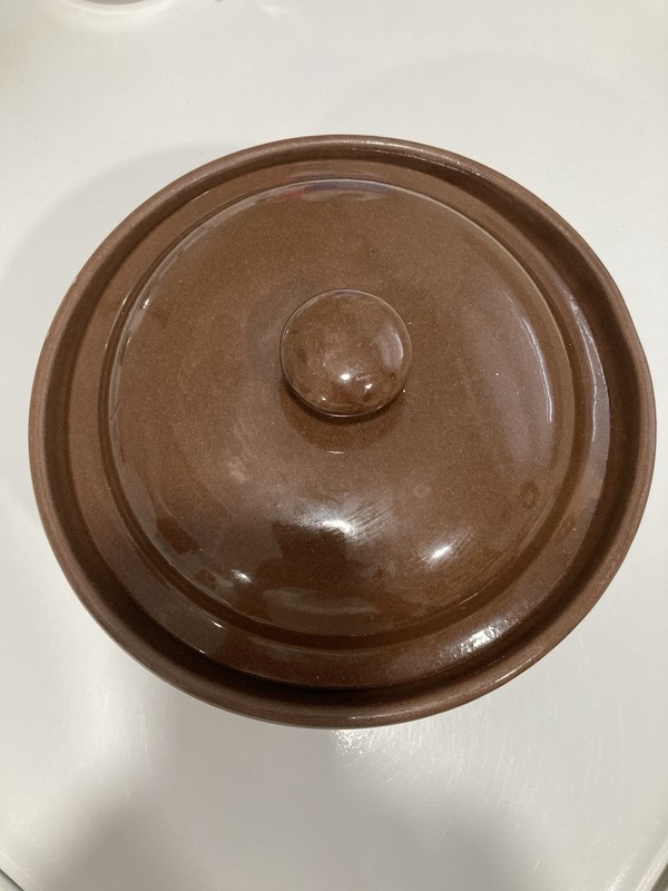 Glossy Brown 1 Quart Casserole Dish with Lid No Markings