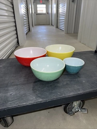 Set of 4 Vintage Pyrex Primary Colors Nesting Mixing Bowls 2/404- 1/403 - 1/401