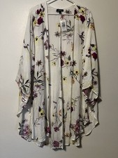 Torrid Shirttail Flowy Kimono Floral Size 1/2 Boho Fairy Festival New