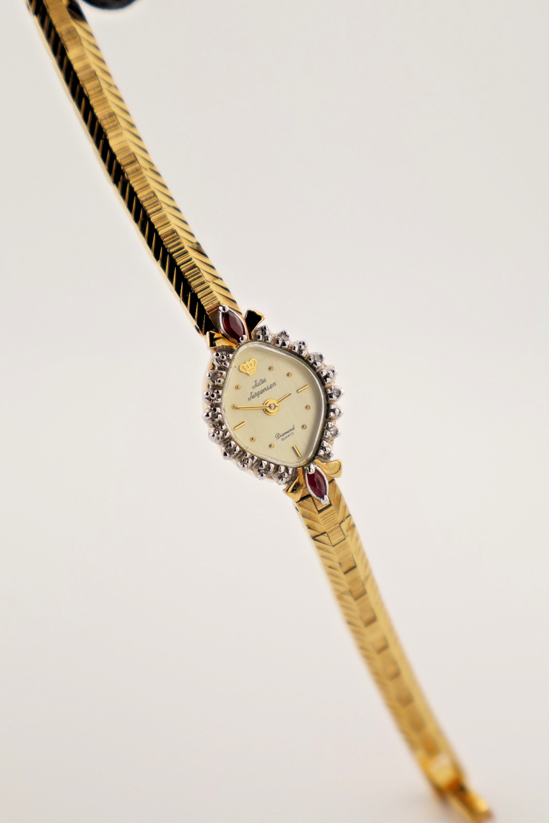 Vintage Jules Jurgensen Diamond Marquise Quartz Women display picture 1