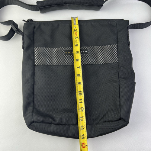 Waterfield Designs VertiGo Black Nylon Crossbody Shoulder Messenger Bag - Afbeelding 8 van 11