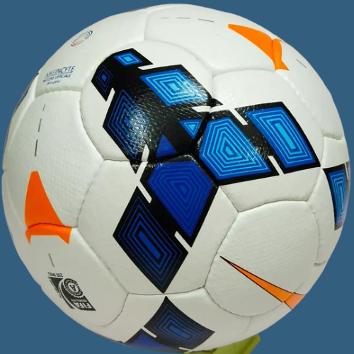 Il pallone della Serie B 2013-2014 realizzato da Puma Il pallone della Serie B 2013-2014 realizzato da Puma