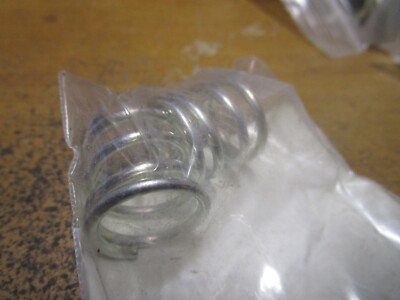 0.875''OD x 0.091''Wire 0.875'' L #26 Hard Drawn MB Compression Spring QTY 2