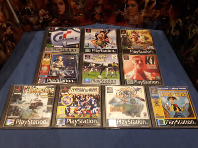 LOT COMPLET CONSOLE PS1 + 3 manettes + 18 jeux + Beat ManiaE +Carte