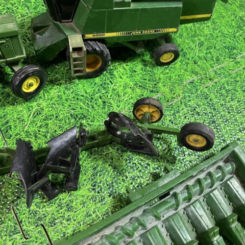 Ertl John Deere 9500 Combine Harvester, John Deere Tractor And Accessories - Picture 4 of 10