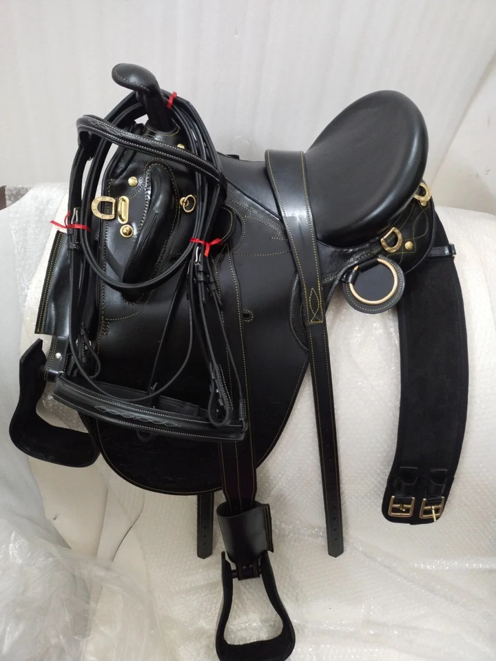 Australian Stock Leather Horse Tack Saddle Size 15". - Image 2 of 4