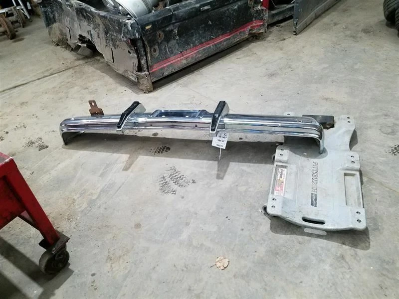 Front Bumper Chrome Fits 83-91 BLAZER/JIMMY (full size) 255169 - Imagem 3 de 4