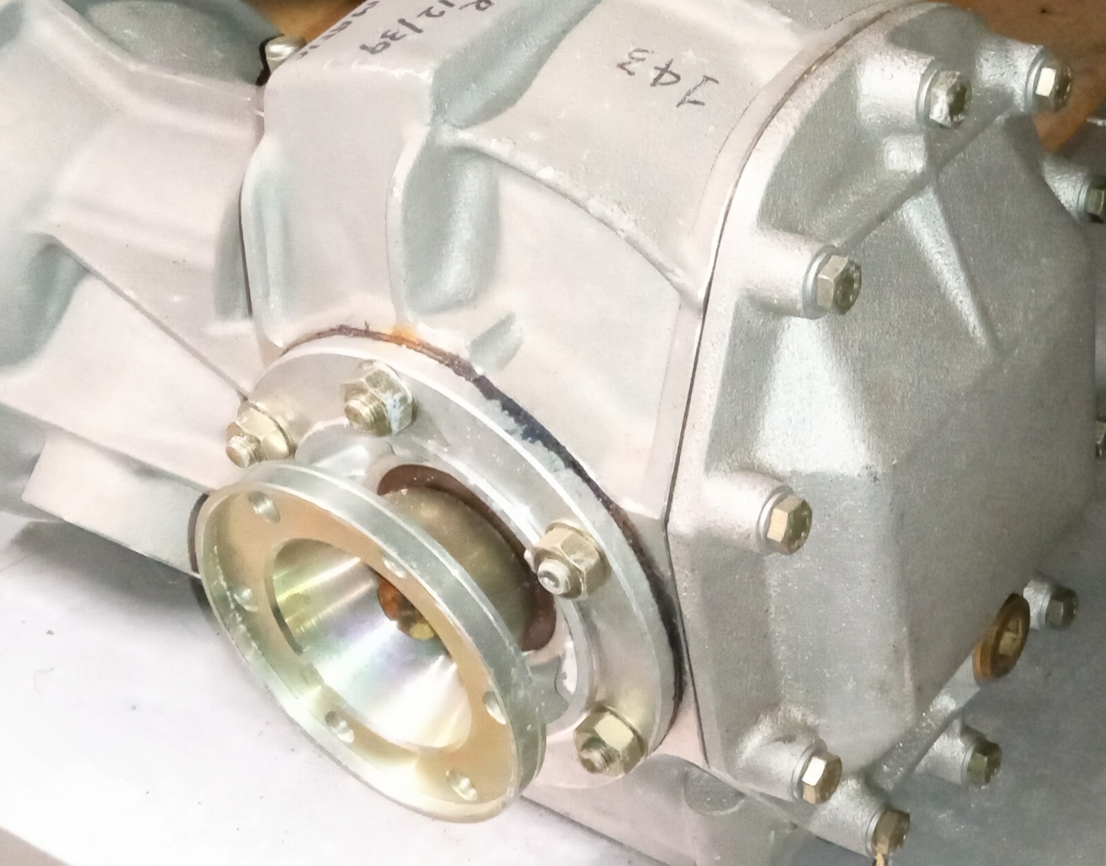 Ferrari 400i Rear End Differential_130589_111851_412_NEW ASSEMBLY_GENUINE