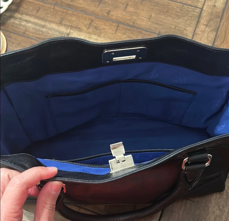 Cole Haan Black Pebbled Leather Satchel w/Gold Turnlock & Crossbody Strap EUC - Image 3 of 4