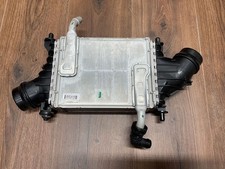 Land Rover Range Rover Velar 2021 Ladeluftkühler LX736K775AC Diesel FGT4628