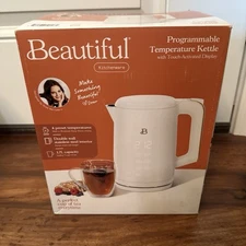 Beautiful 1.7-Liter Electric Kettle 1500 W with One-Touch Activation White Icing