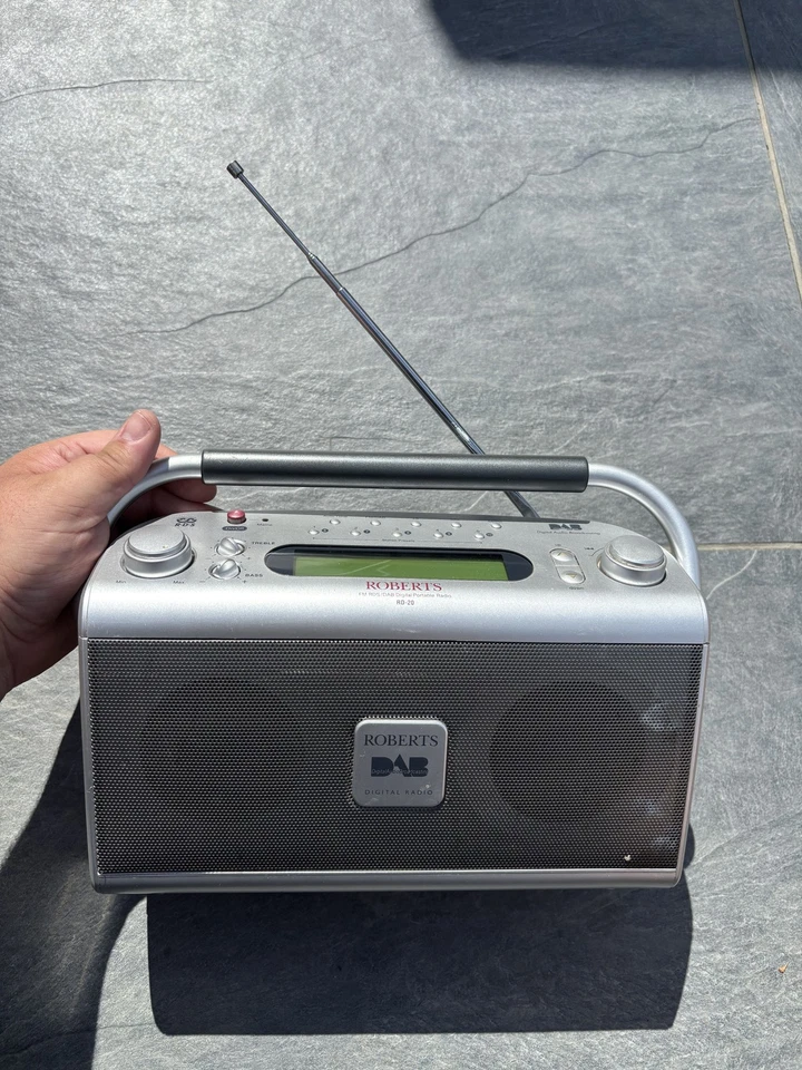 Retro Roberts RD-20 DAB/FM RDS Portable Radio – Stereo Speakers – Tested Working - Image 2 of 4