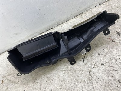 2017-2021 MASERATI LEVANTE OEM FRONT RIGHT WINDSHEILD WIPER COWL FACILITY TRAY