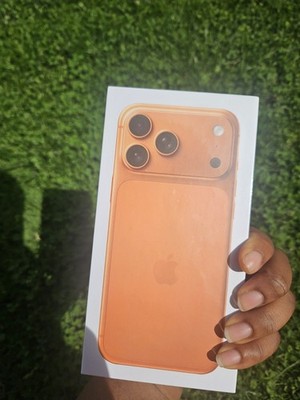 NEW SEALED Apple iPhone 17 Pro Max 512 GB Orange Verizon, Boost Mobile
