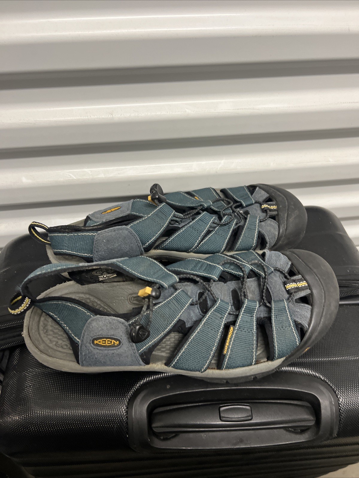 SANDALO KEEN NEWPORT H2 SCARPE DA TREKKING CON CINTURINO BLU NAVY GRIGIO MEDIO DA UOMO TAGLIA 11