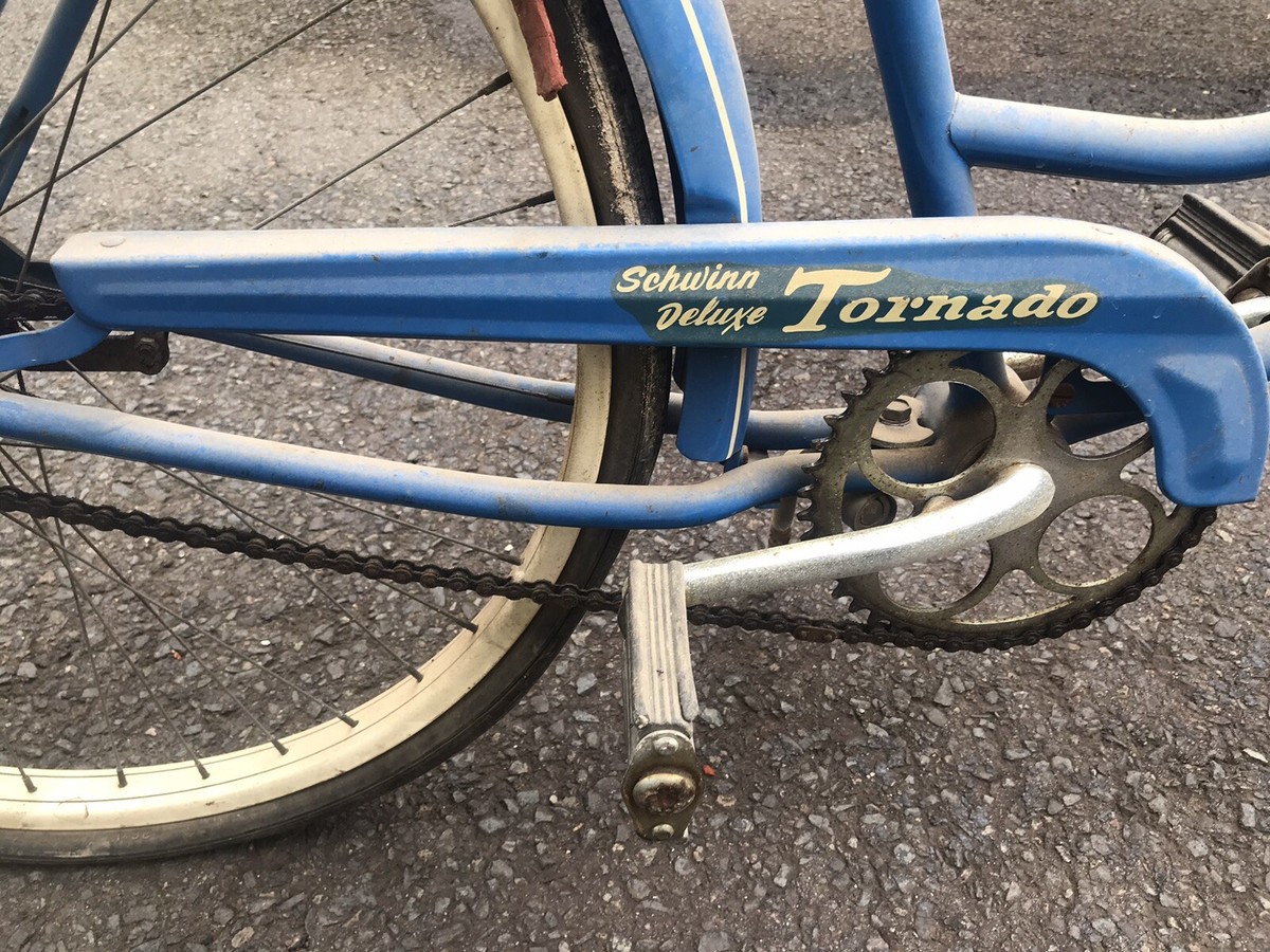 RARE UNMOLESTED 59'-60' SCHWINN DELUXE TORNADO SPRING IS HERE NEW