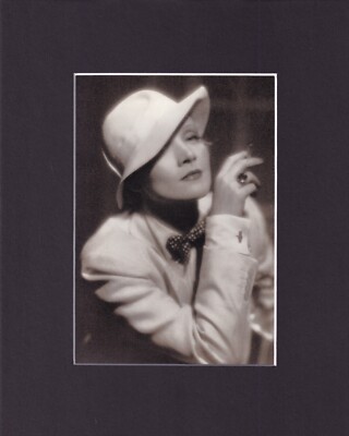 8X10'' Matted Print Hollywood Celeb Portrait Picture: Marlene Dietrich, 1934