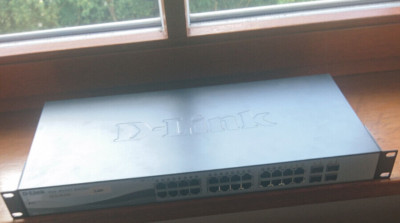 D-link DGS-1210-24P verwaltet Desktop an Rack montierbar Switch