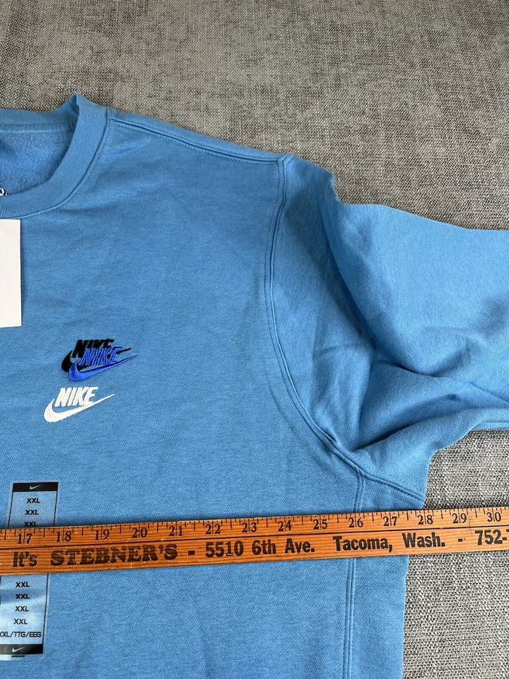 *NUEVO CON ETIQUETAS* Pullover Nike NSW Sport Essential Cuello Redondo Para Hombres XXL Azul Holandés DM8886-469 Foto 4 de 4