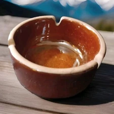 VINTAGE BROWN ART POTTERY  GLAZED CERAMIC ASHTRAY 4.5"  MCM 