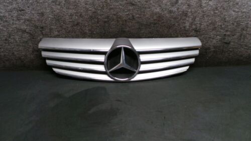 #1Y142-026 Mercedes W209 CLK Cabrio Frontgrill Kühlergrill Grill A2098880052  - Picture 1 of 6