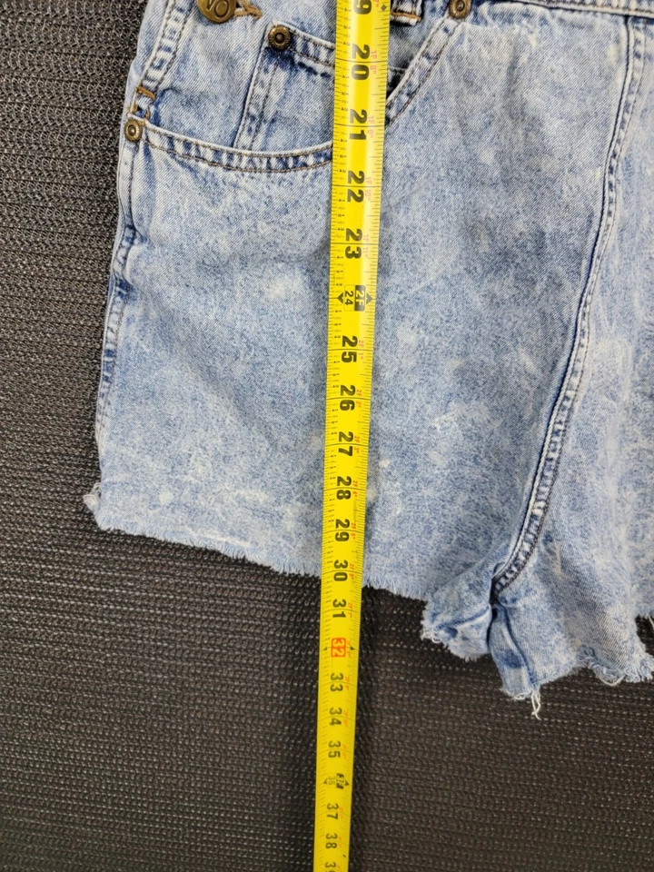 No Boundaries jean shorts denim overalls size medium acid wash cut off - Image 3 of 4