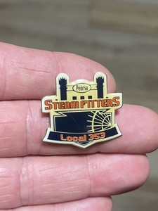 UA Steamfitters Plumbers HVAC Union Local 353 Pin Vintage Trade