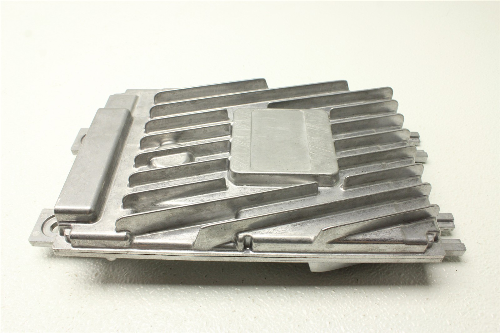 McLaren Artura 2025 Amplifier P/N 16MB731CP