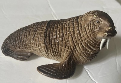 Walrus Toy 1991 4.5'' Plastic Vintage Brown White