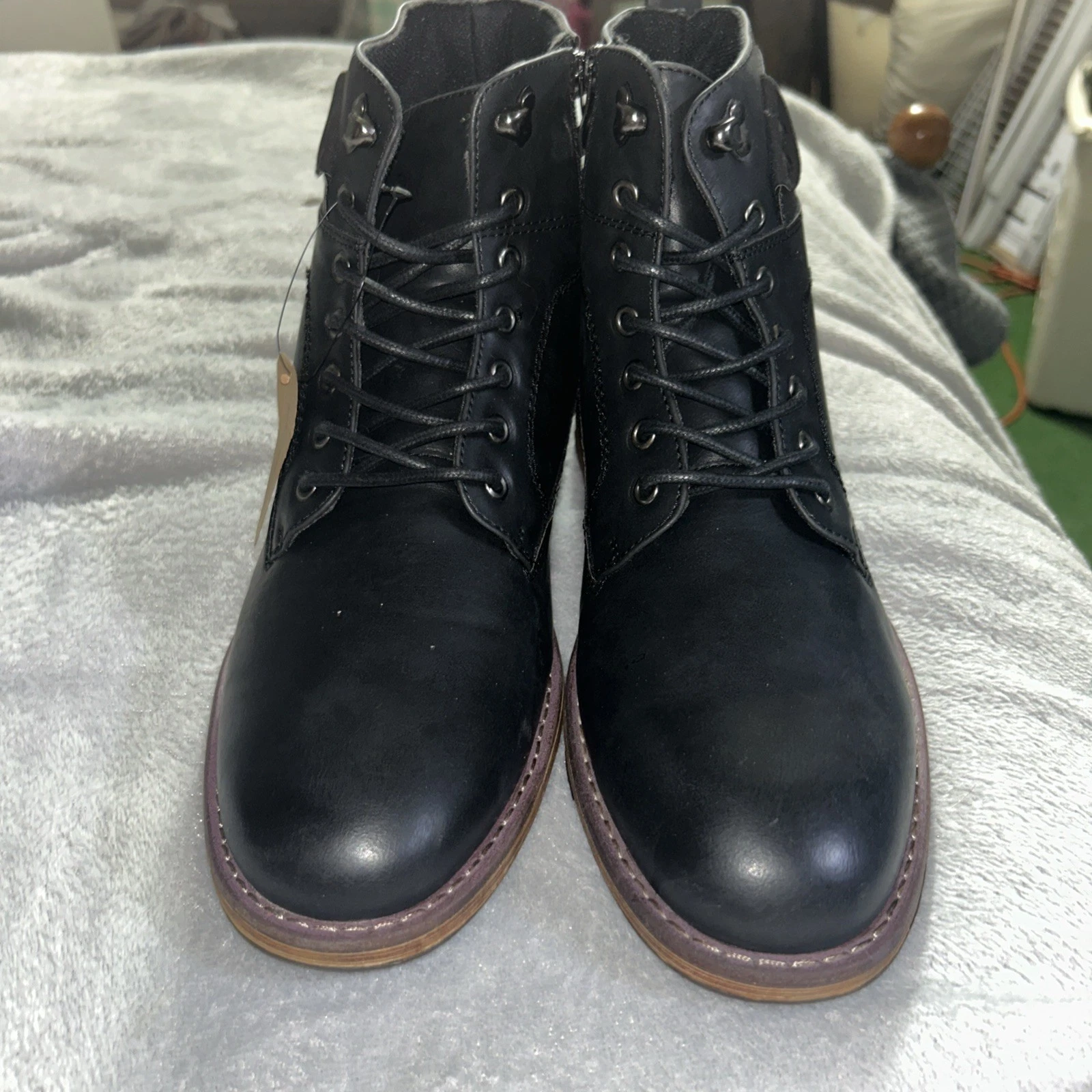Vostey Milan Men’s Boots Casual 10.5 Black Waterproof Hiking Camping Working
Opens in a new window o