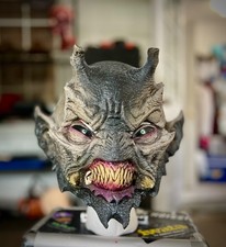 Distortions Unlimated "Astro Alien" Monster of the Shadow latex collectible mask