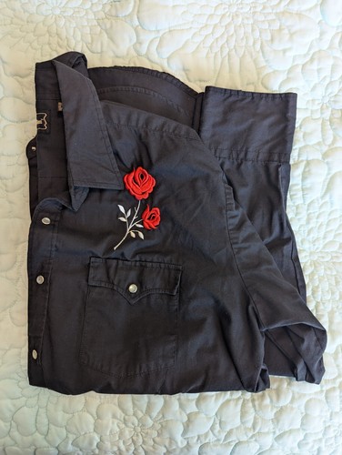 High Noon Cowboy Western Pearl Shirt Black Long Sleeve Embroidered Red Roses OOO