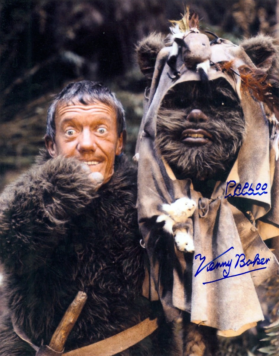 AUTOGRAPH 8x10 KENNETH BAKER SIGNED STAR WARS COLOR PHOTOGRAPH WITH COA!